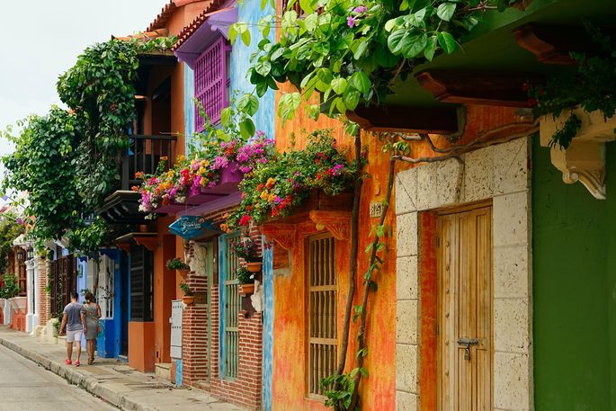colorful houses with flowers in Colombia