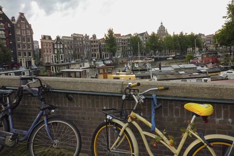 bikes and buildings in Amsterdam
